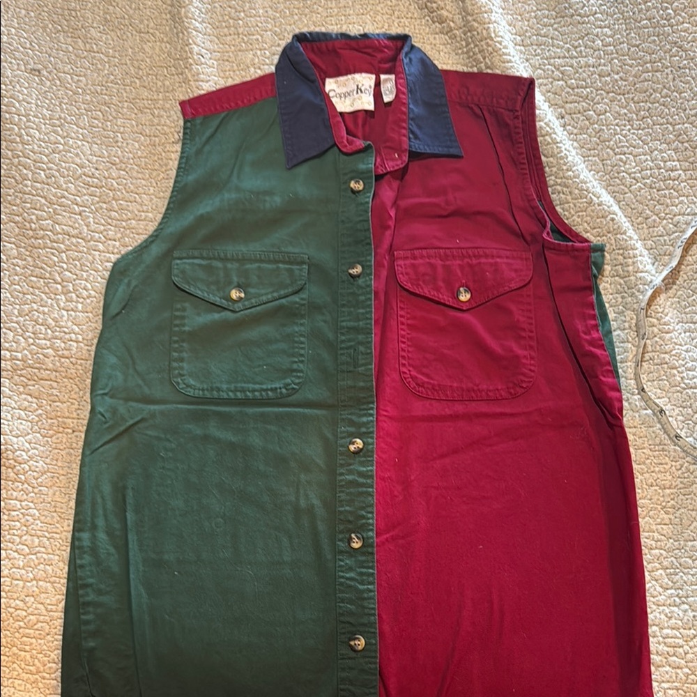 Colorblock Sleeveless Shirt